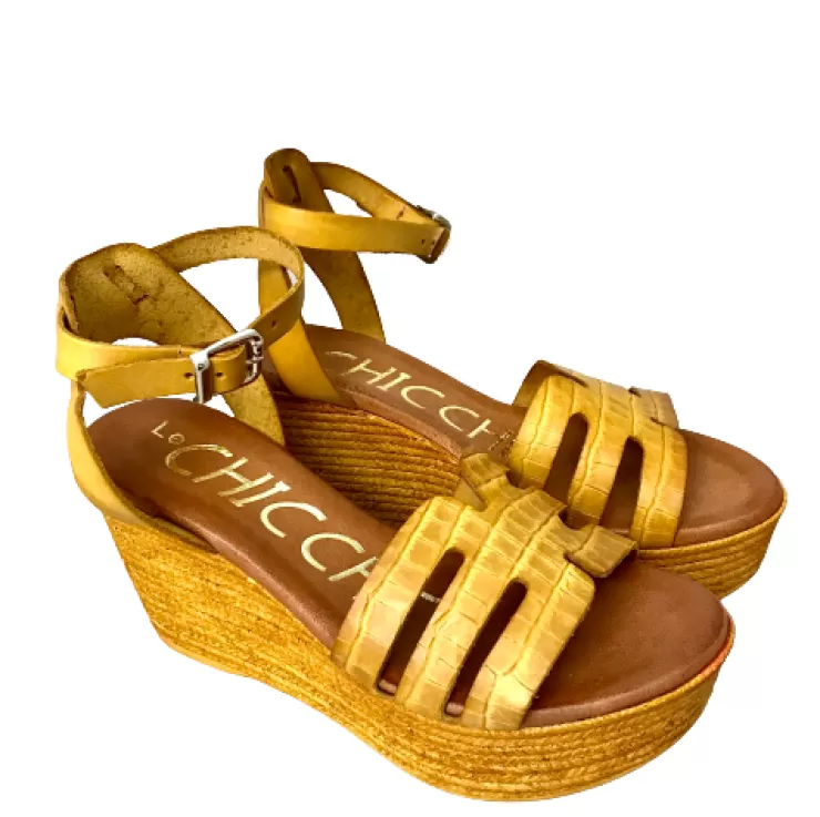 Rubber Sole*Camarri Wedge Sandal In Yellow Leather