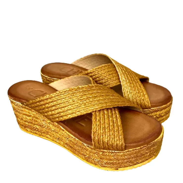 Rubber Sole*Camarri Wedge With Double Band In Mustard Raffia